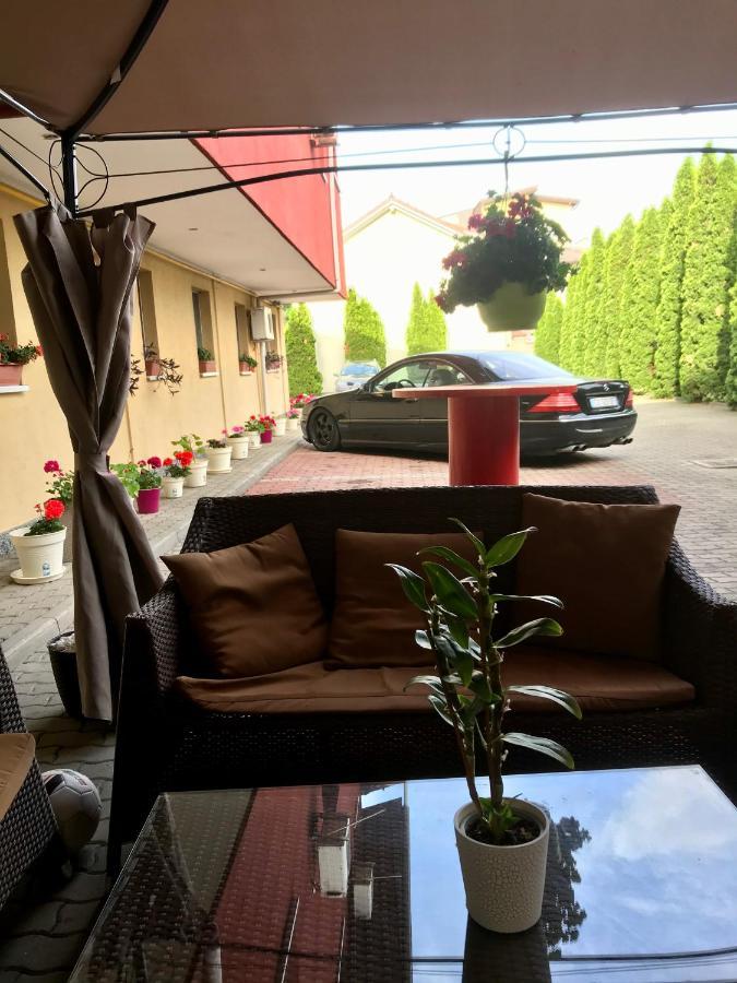 Hotel Vandia Timisoara Esterno foto