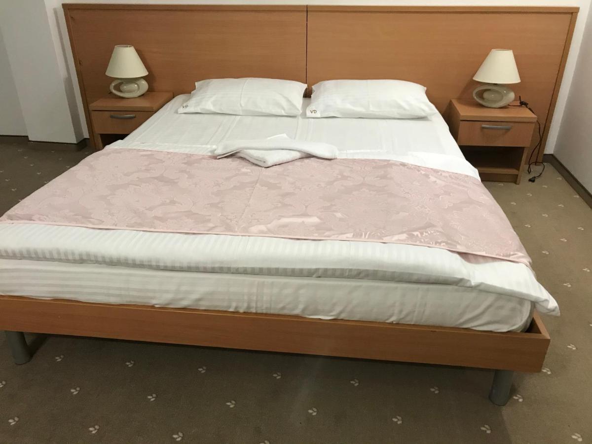 Hotel Vandia Timisoara Esterno foto