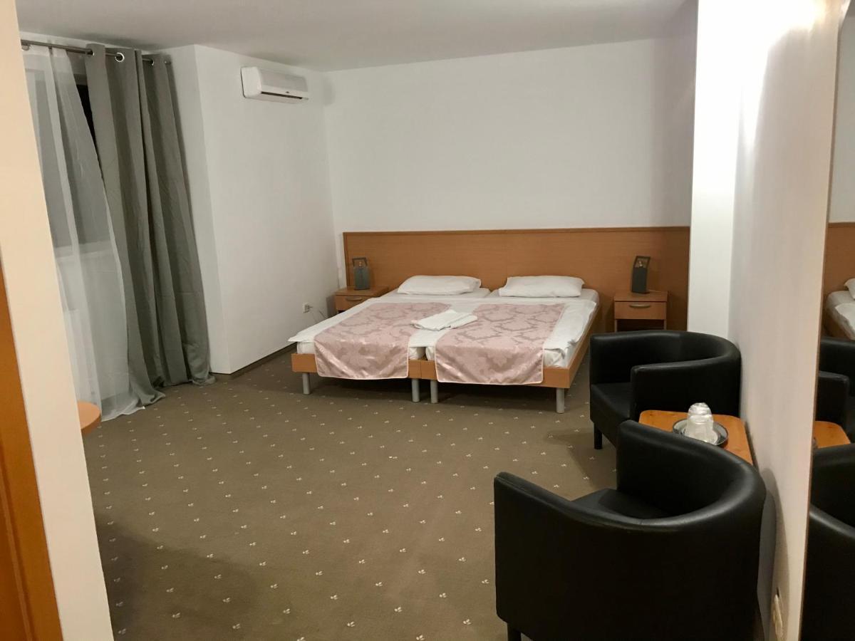 Hotel Vandia Timisoara Esterno foto